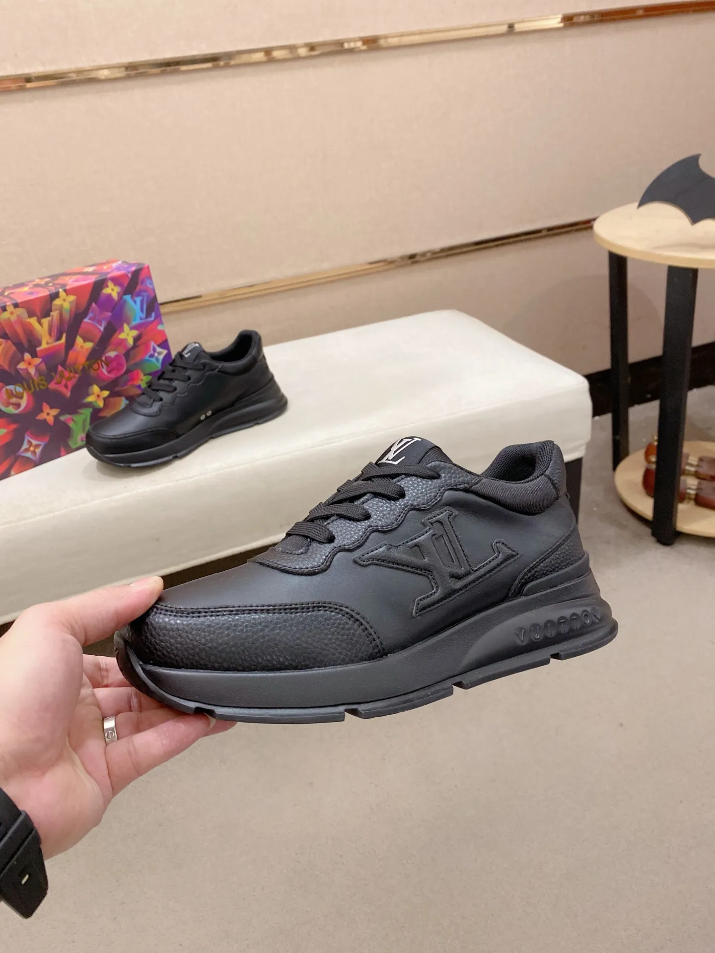 Men's shoes: 442💰🎉🎉LV~Louis Vuitton trendy men's shoes, new shipments, latest matching, the same style as the official website, super high quality, hot sales of the season [strong][strong][strong]Selected first-layer cowhide, comfortable sheepskin lining, original last, comfortable on the foot, wear-resistant rubber outsole, size: 38-44.